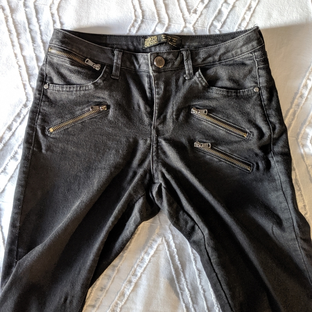 Black Zara Basic Denim Zipper Skinny Jeans